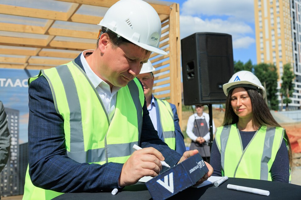 «Создаем новое будущее»: в Чкаловском районе заложили первый камень ЖК «Атлас Юник» 7 «Создаем новое будущее»: в Чкаловском районе заложили первый камень ЖК «Атлас Юник» 7