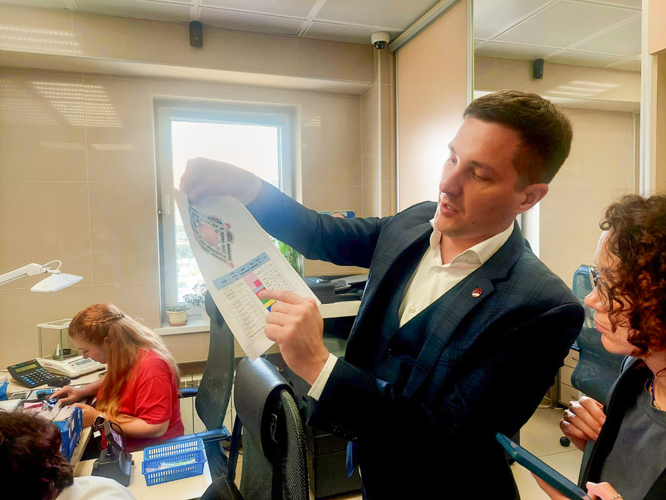 Космическая точность и слаженная работа. Как делают украшения за десятки миллионов рублей 8 Космическая точность и слаженная работа. Как делают украшения за десятки миллионов рублей 8