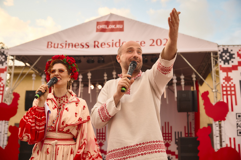 Душевно, задорно, на одном дыхании: Business Residence — 2025 прошел с русским размахом
8 Душевно, задорно, на одном дыхании: Business Residence — 2025 прошел с русским размахом
8