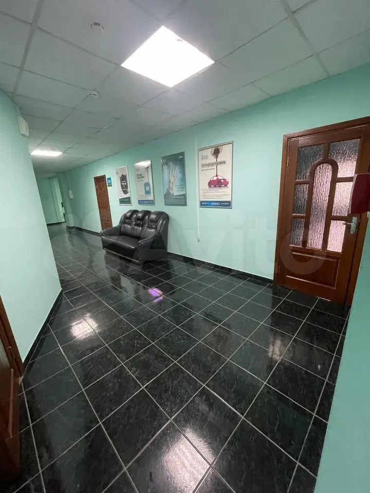 Офис известного банка выставили на продажу в Челябинске 1 Офис известного банка выставили на продажу в Челябинске 1