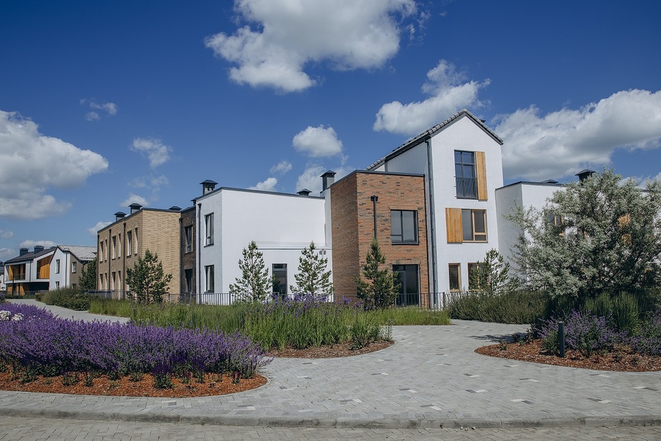 Место, где удобно жить, работать и отдыхать — не мечта, а «Город Эльтаун»
1 Место, где удобно жить, работать и отдыхать — не мечта, а «Город Эльтаун»
1