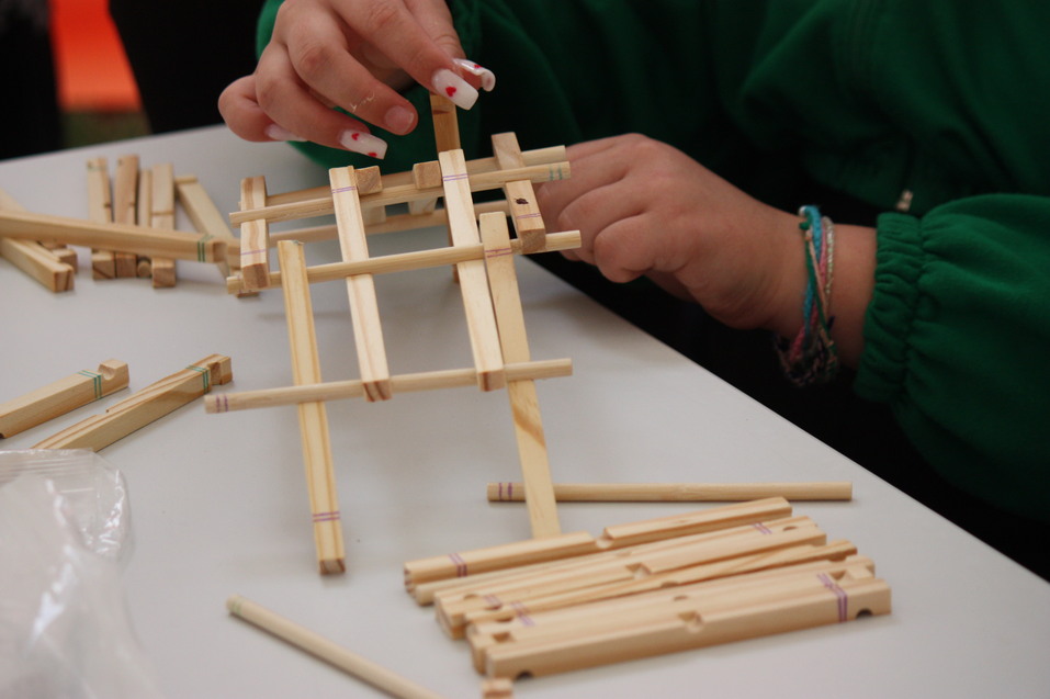 День строителя-2025 в Екатеринбурге с Лабубу, глэм-экскаватором и Биланом: фоторепортаж 33 День строителя-2025 в Екатеринбурге с Лабубу, глэм-экскаватором и Биланом: фоторепортаж 33