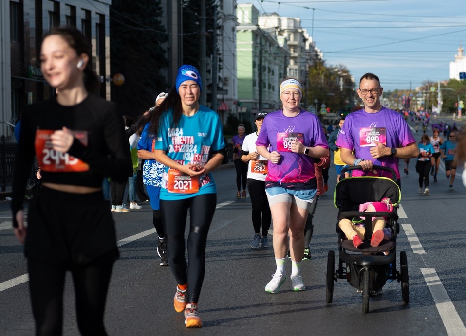 Челябинский марафон: 1 и 5 км — дистанции, которые может покорить каждый 2 Челябинский марафон: 1 и 5 км — дистанции, которые может покорить каждый 2
