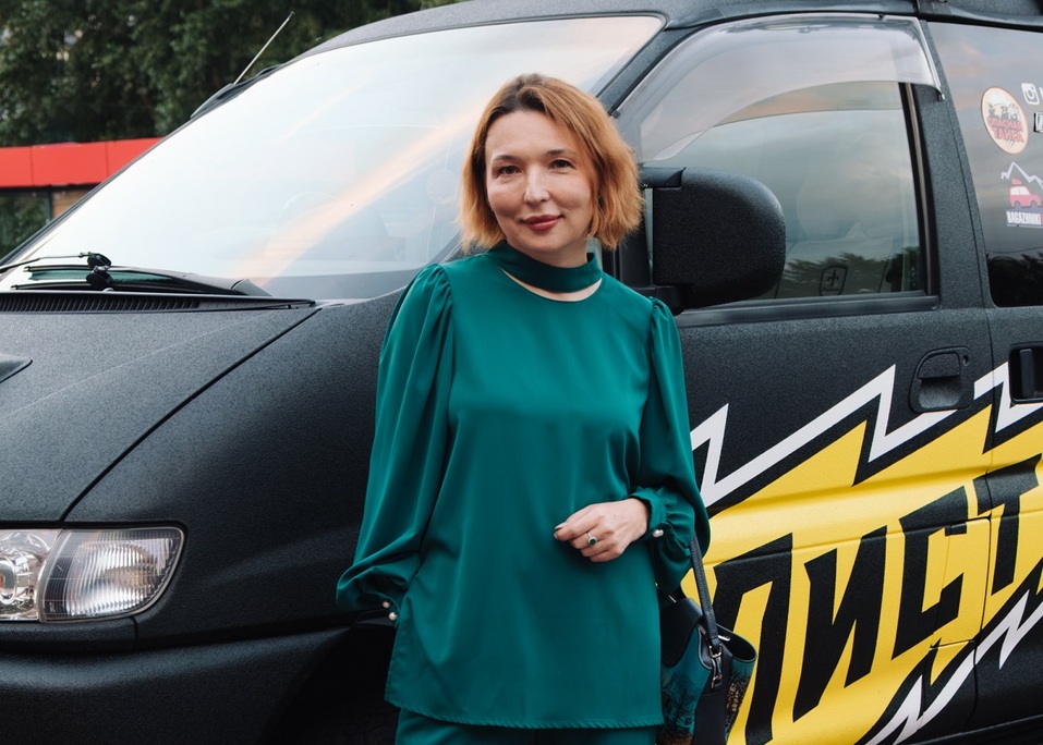 Жизнь одна. Живи ярко: как прошла презентация книги Александра Листа
2 Жизнь одна. Живи ярко: как прошла презентация книги Александра Листа
2