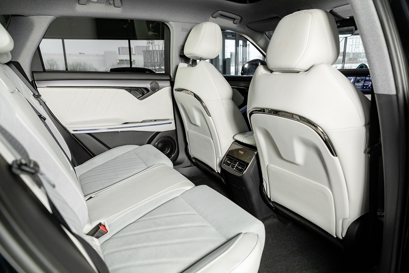 Переходите на новый премиум вместе с VOYAH Оками 3 Переходите на новый премиум вместе с VOYAH Оками 3