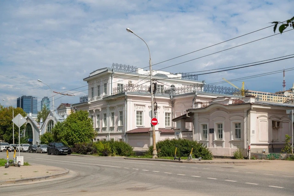 Пощечина общественному вкусу и архитектурная чехарда. Здания Екатеринбурга XIX в. 4 Пощечина общественному вкусу и архитектурная чехарда. Здания Екатеринбурга XIX в. 4