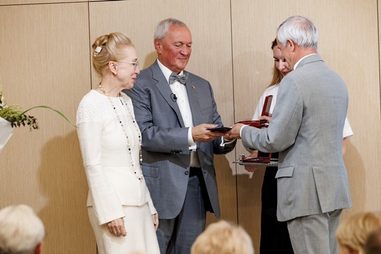 Банк «Центр-инвест» получил высшую награду Совета финансового рынка 1 Банк «Центр-инвест» получил высшую награду Совета финансового рынка 1