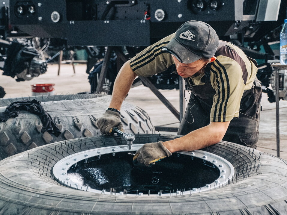 «АльянсСервис». Идет сборка снегоболотохода «Варяг» «АльянсСервис». Идет сборка снегоболотохода «Варяг»