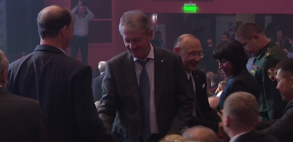 Денис Паслер официально вступил в должность: чем запомнилась инаугурация губернатора 3 Денис Паслер официально вступил в должность: чем запомнилась инаугурация губернатора 3