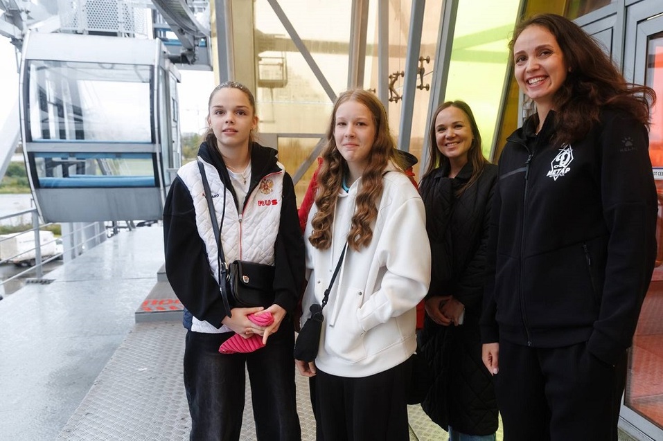 Танцы, новый маскот и автографы в небе: как «Динамо-Метар» открыл сезон в Челябинске 8 Танцы, новый маскот и автографы в небе: как «Динамо-Метар» открыл сезон в Челябинске 8