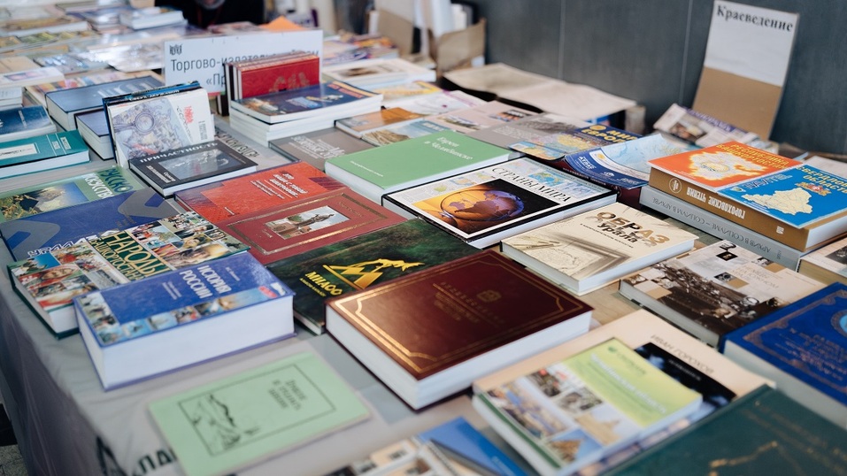 «Мы обсуждаем писателей и проблемы литературы»: в Челябинске прошел «Рыжий Фест» 2 «Мы обсуждаем писателей и проблемы литературы»: в Челябинске прошел «Рыжий Фест» 2