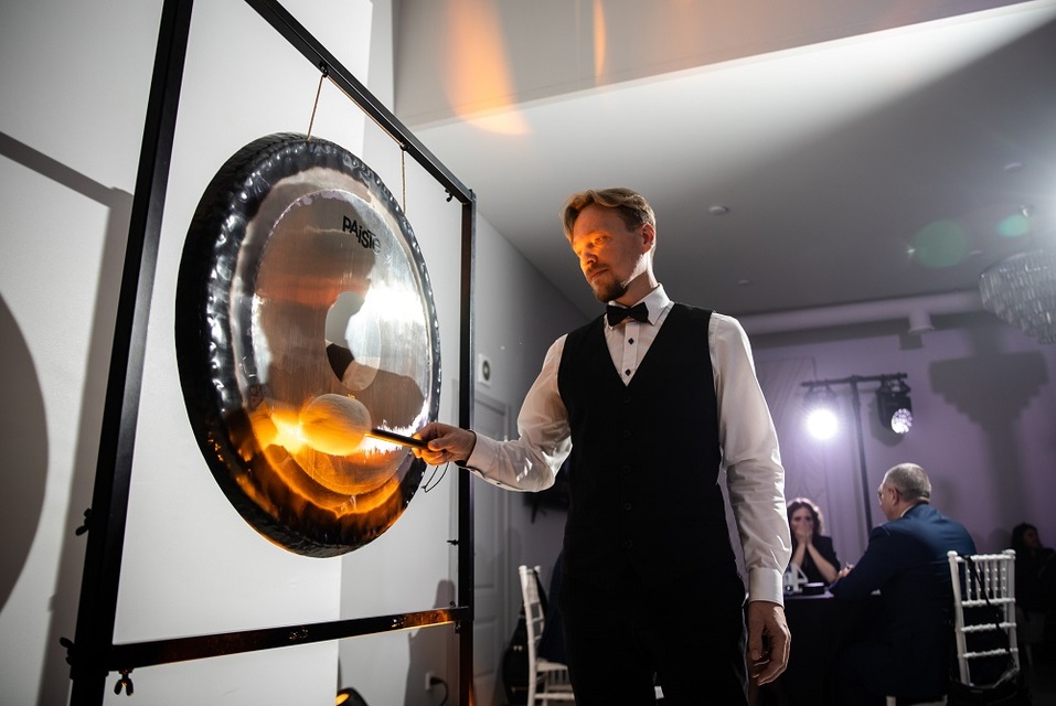 Бизнес-клуб запустил в Челябинске лицензионную серию игры «Что? Где? Когда?» 3 Бизнес-клуб запустил в Челябинске лицензионную серию игры «Что? Где? Когда?» 3