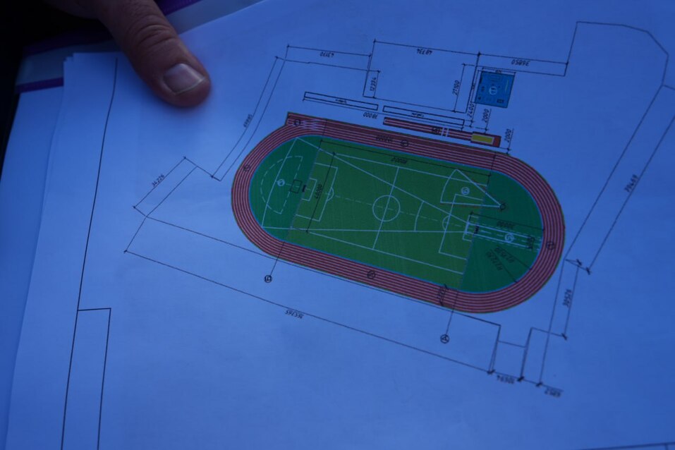 На заброшенном стадионе у тюменского вокзала откроют каток и беговые дорожки 1 На заброшенном стадионе у тюменского вокзала откроют каток и беговые дорожки 1