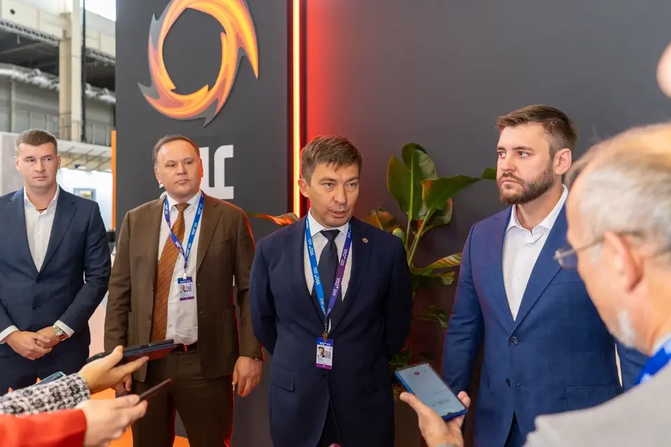 Здесь будет город-сад. Девелоперы и архитекторы показали обновленный Уралмаш 2 Здесь будет город-сад. Девелоперы и архитекторы показали обновленный Уралмаш 2