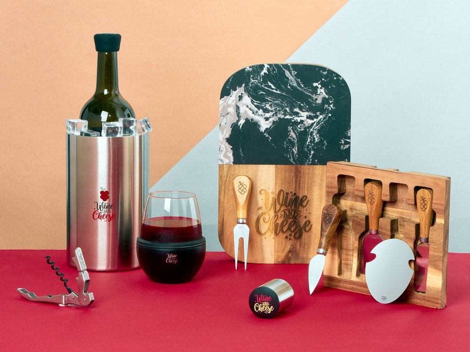 Корпоративные подарки-2026: Как удивить всех и не опоздать? Тренды нового сезона
1 Корпоративные подарки-2026: Как удивить всех и не опоздать? Тренды нового сезона
1