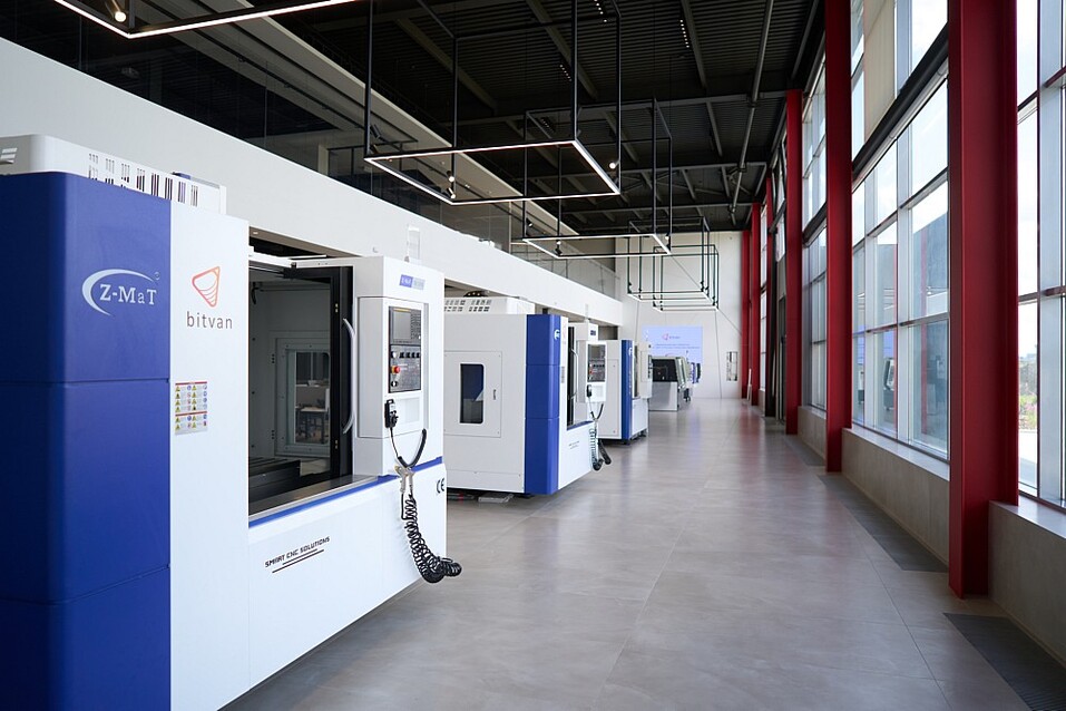 «Битван» меняет облик промзон Челябинска: от заброшки к современному хайтек-комплексу 3 «Битван» меняет облик промзон Челябинска: от заброшки к современному хайтек-комплексу 3