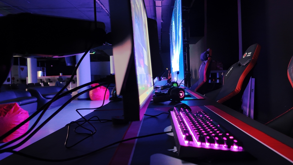 В Екатеринбурге открылась МАЯК АРЕНА — первый многофункциональный киберспортивный комплекс 2 В Екатеринбурге открылась МАЯК АРЕНА — первый многофункциональный киберспортивный комплекс 2