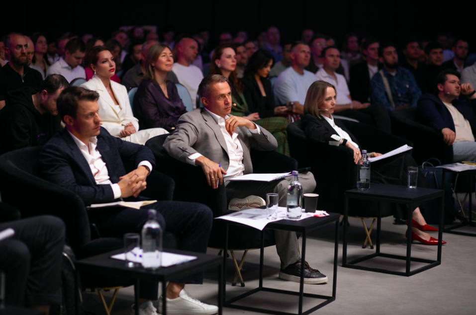 Поймать единорога: Оскар Хартманн привезет в Красноярск уникальный стендап-тур 1 Поймать единорога: Оскар Хартманн привезет в Красноярск уникальный стендап-тур 1