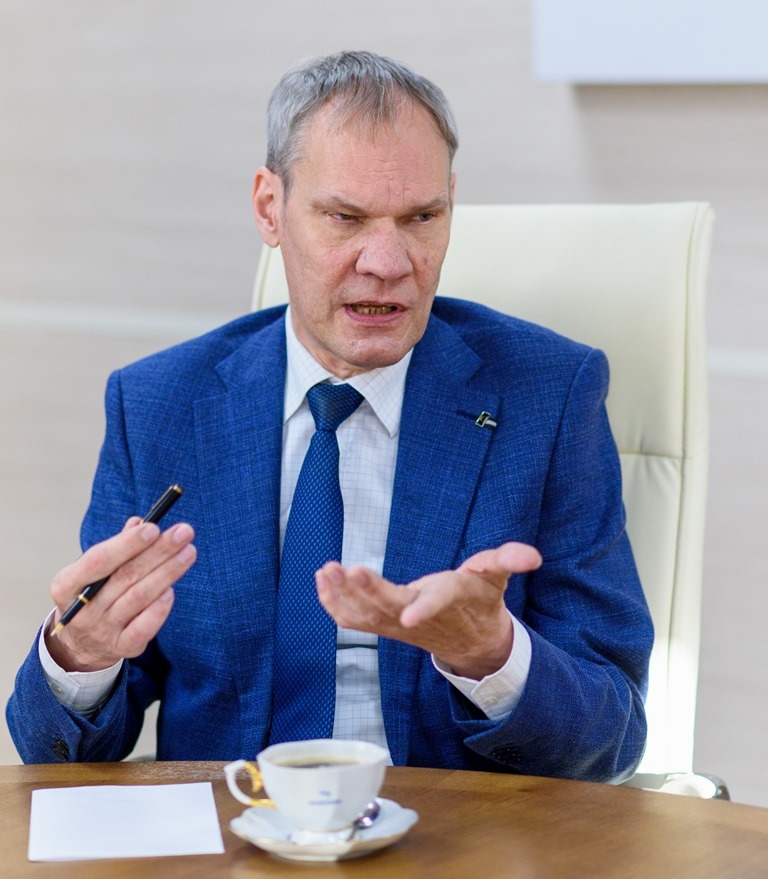 Леонид Вахрамеев: «Технологический процесс обгоняет возможности людей» 2 Леонид Вахрамеев: «Технологический процесс обгоняет возможности людей» 2