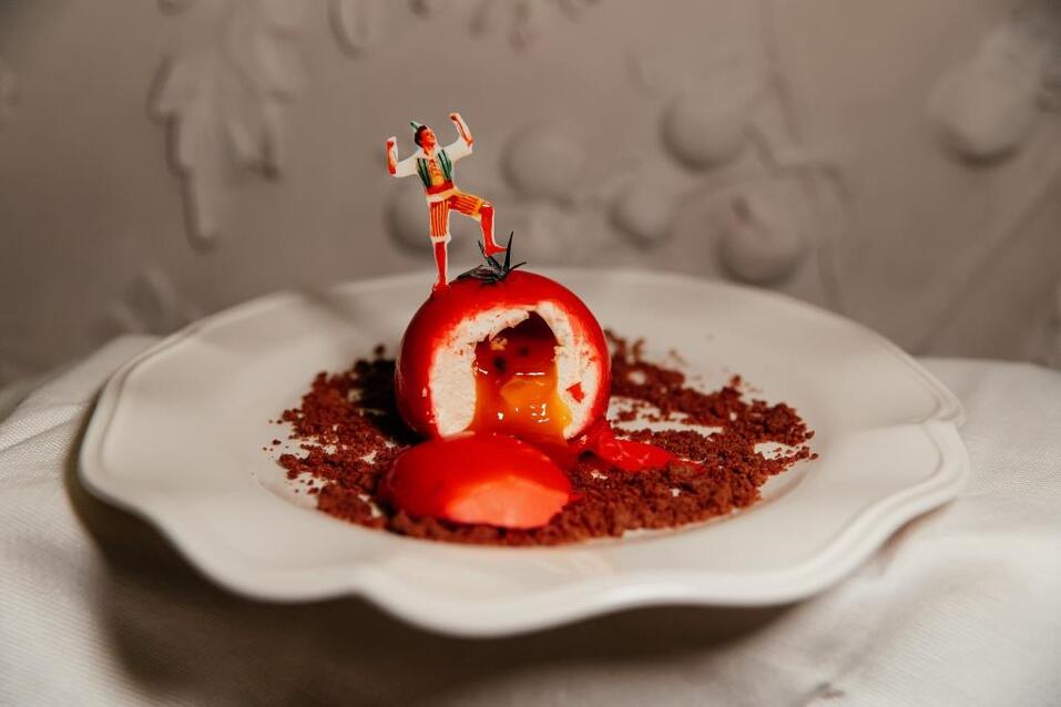 Новат в коллаборации с рестораном «Счастье Тутто»: искусство и гастрономия в гармонии 3 Новат в коллаборации с рестораном «Счастье Тутто»: искусство и гастрономия в гармонии 3