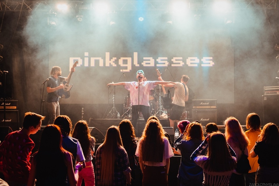 Открытие горнолыжного сезона, показ мод, форумы и кинофестивали: актуальная афиша ноября 6 Открытие горнолыжного сезона, показ мод, форумы и кинофестивали: актуальная афиша ноября 6