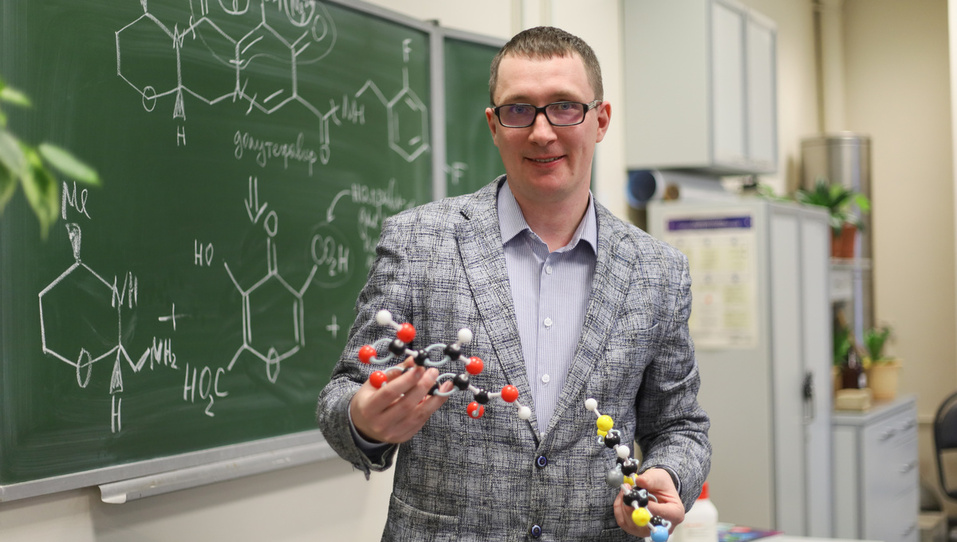 Вузам подняли планку. Проходные баллы выше, а путей для подачи документов — меньше 4 Вузам подняли планку. Проходные баллы выше, а путей для подачи документов — меньше 4