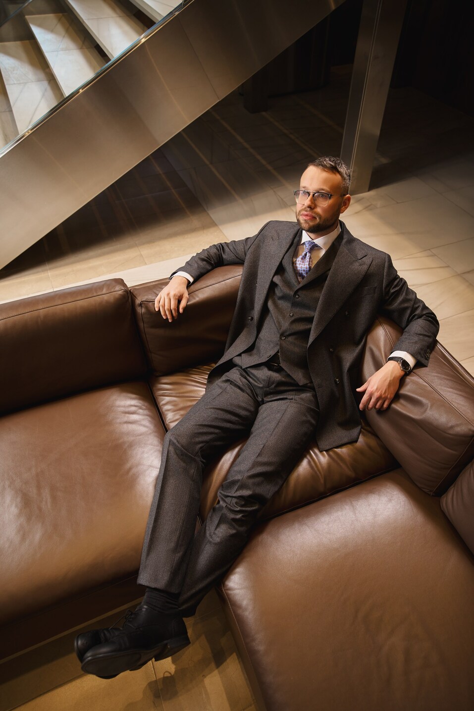 Из аэропорта на сцену. Гайд по стилю премии «Бизнес!Лидеры ‘2025» 17 Из аэропорта на сцену. Гайд по стилю премии «Бизнес!Лидеры ‘2025» 17