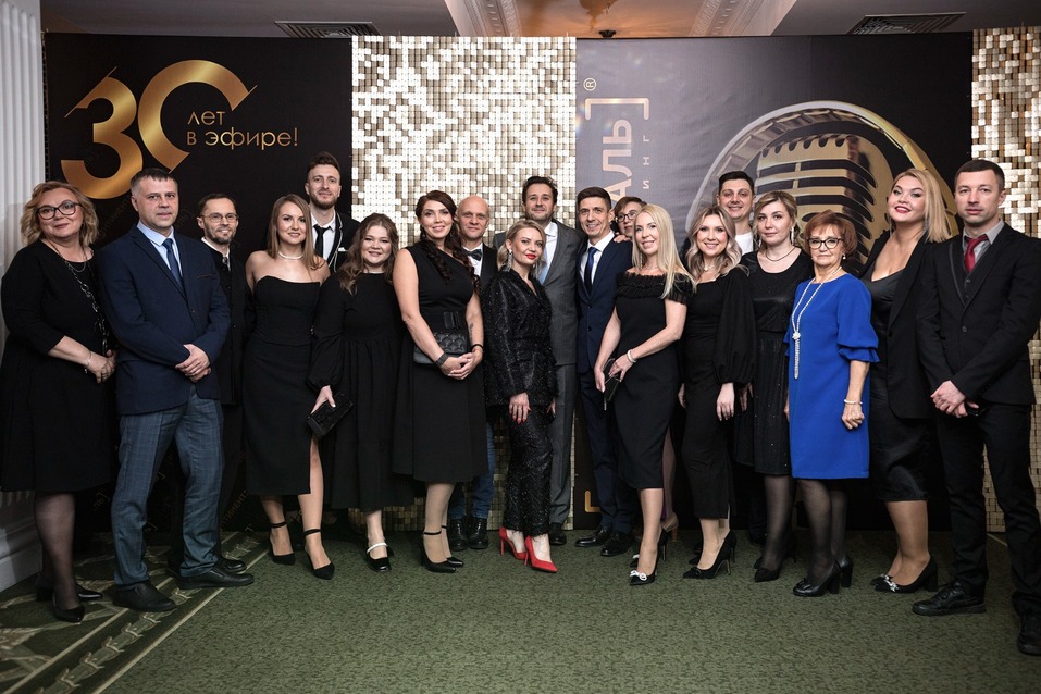 Популярный медиахолдинг стал партнером премии «Человек года»
1 Популярный медиахолдинг стал партнером премии «Человек года»
1