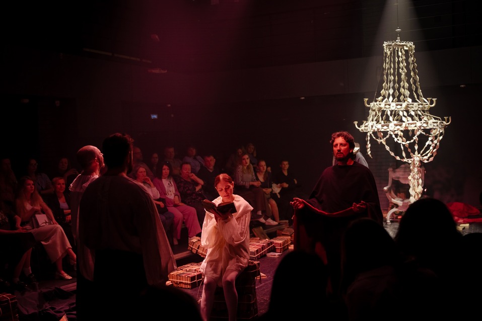 Иллюстрация: sibdrama.ru Иллюстрация: sibdrama.ru