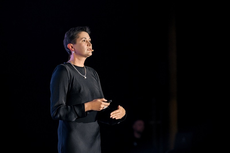 Рядом с «Екатеринбург Ареной» скоро появится роскошный «дом света и энергии» 4 Рядом с «Екатеринбург Ареной» скоро появится роскошный «дом света и энергии» 4