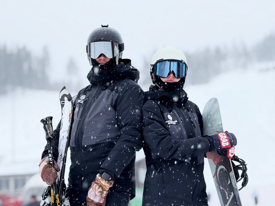 Куда сходить в Челябинске: выставки, вечеринка на горе и новый вертикальный сериал
1 Куда сходить в Челябинске: выставки, вечеринка на горе и новый вертикальный сериал
1