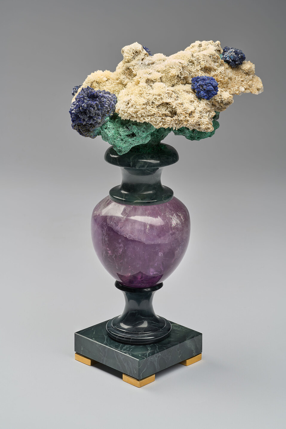 ЕМИИ представляет новый выставочный проект «Легенды камня» 2 ЕМИИ представляет новый выставочный проект «Легенды камня» 2