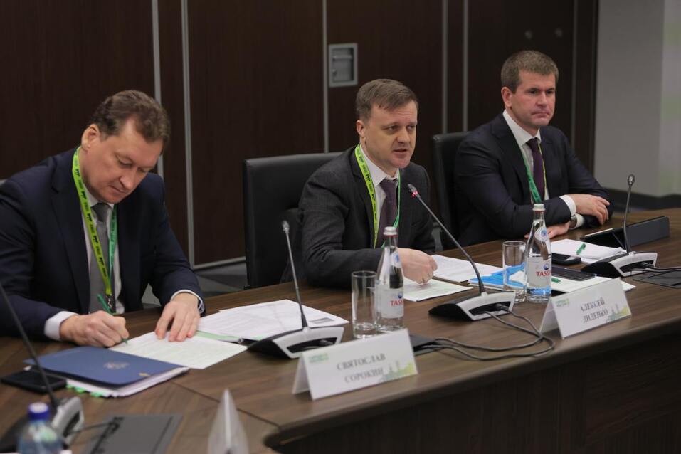 Южный Урал презентовал на федеральном уровне подход к развитию территорий
1 Южный Урал презентовал на федеральном уровне подход к развитию территорий
1