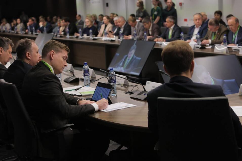 Южный Урал презентовал на федеральном уровне подход к развитию территорий
2 Южный Урал презентовал на федеральном уровне подход к развитию территорий
2