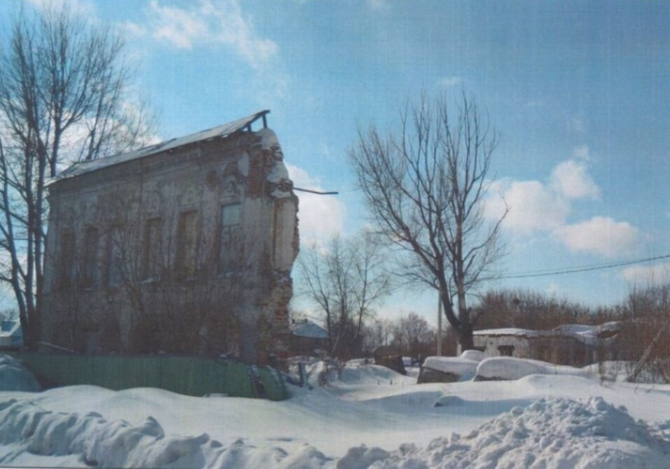 В Тюменской области за 298 тысяч продают руины бывшего девичьего училища 1 В Тюменской области за 298 тысяч продают руины бывшего девичьего училища 1