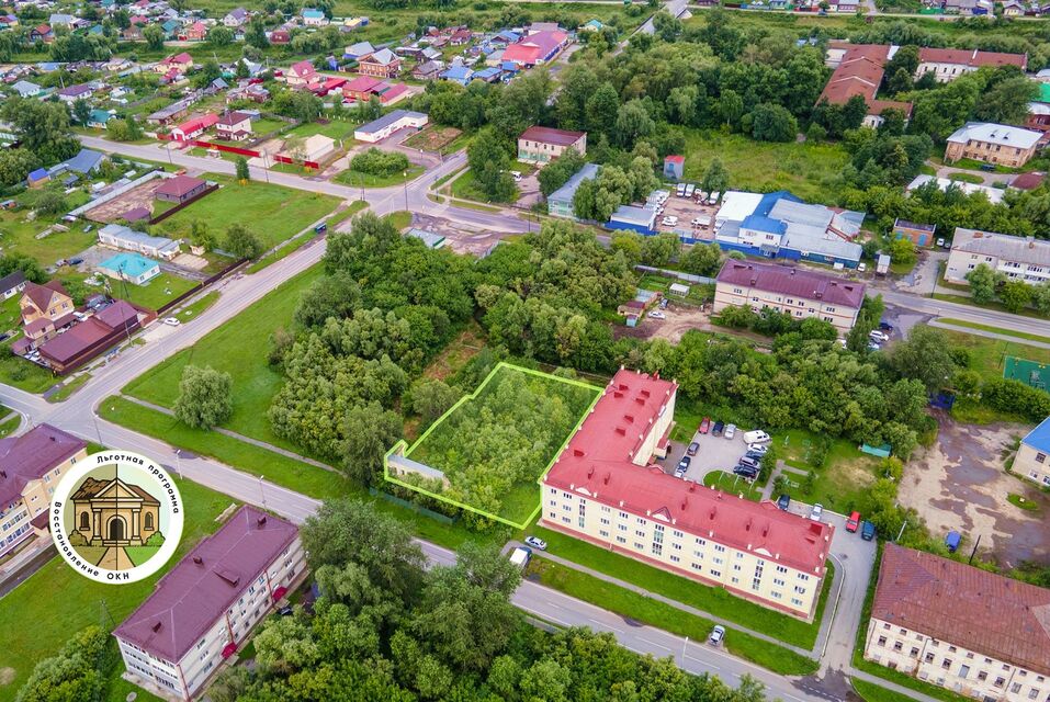 В Тюменской области за 298 тысяч продают руины бывшего девичьего училища 4 В Тюменской области за 298 тысяч продают руины бывшего девичьего училища 4