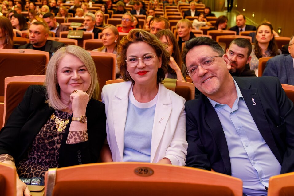 Как прошла церемония «Человек года»-2025 в Новосибирске. Фотоотчет 40 Как прошла церемония «Человек года»-2025 в Новосибирске. Фотоотчет 40