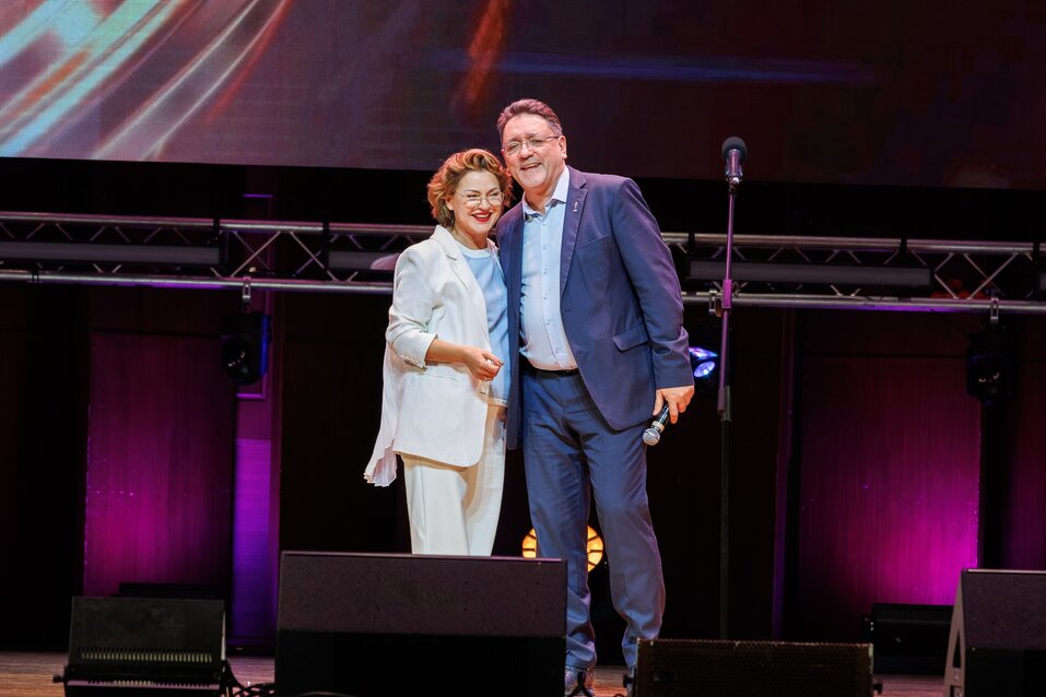 Как прошла церемония «Человек года»-2025 в Новосибирске. Фотоотчет 41 Как прошла церемония «Человек года»-2025 в Новосибирске. Фотоотчет 41