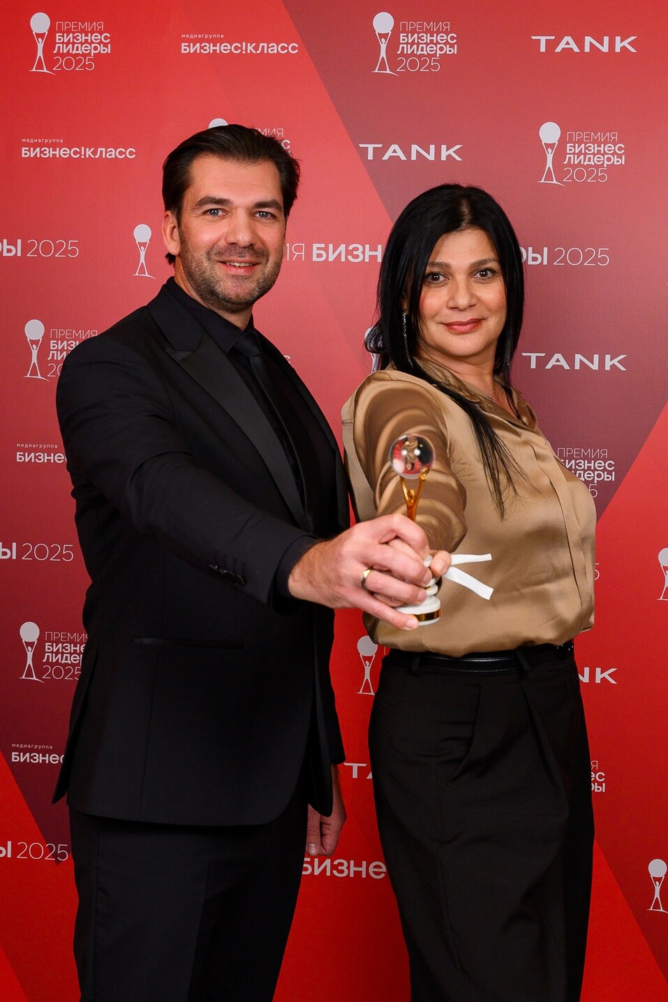 Зажигая звезды: чем удивила премия «Бизнес!Лидеры» в Красноярске 11 Зажигая звезды: чем удивила премия «Бизнес!Лидеры» в Красноярске 11