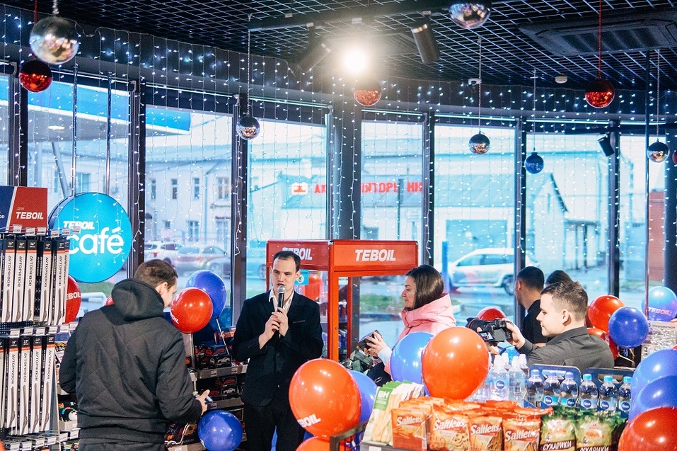 Праздник для автомобилистов: нижегородцы отметили День клиента на АЗС Teboil 1 Праздник для автомобилистов: нижегородцы отметили День клиента на АЗС Teboil 1