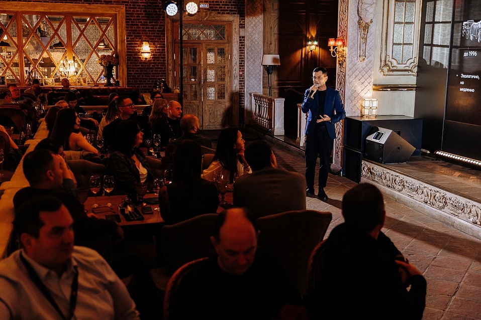 «Альфа-Банк» презентовал цифровой сервис для топ-менеджеров 7 «Альфа-Банк» презентовал цифровой сервис для топ-менеджеров 7