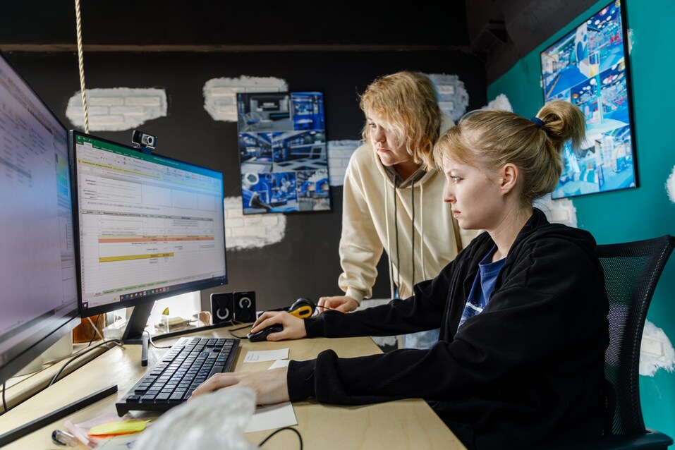 «Сколько денег не хватало, столько и появлялось учредителей»: история «Юнитрампа» 2 «Сколько денег не хватало, столько и появлялось учредителей»: история «Юнитрампа» 2