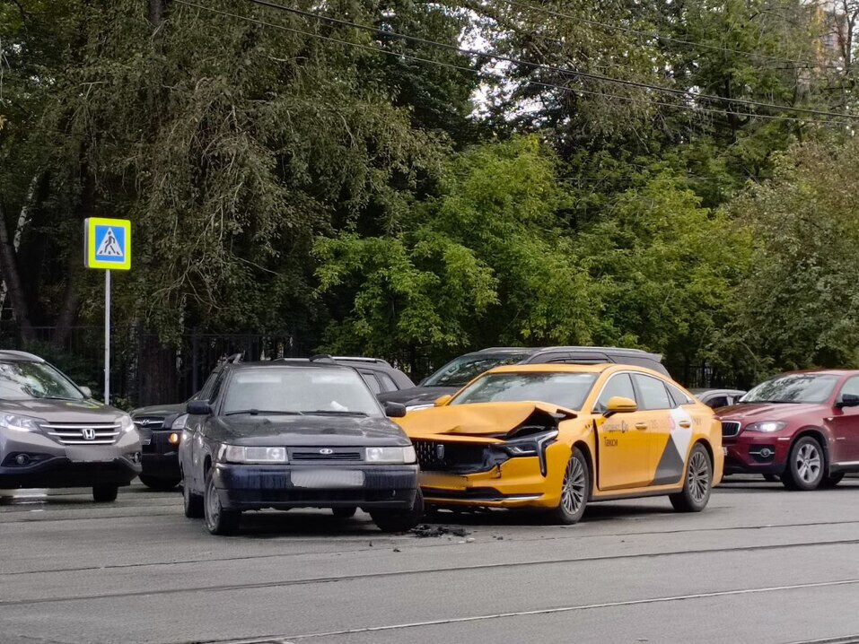 Уральцы считают, что лимиты по ОСАГО должны быть выше 1 млн рублей: результаты опроса 1 Уральцы считают, что лимиты по ОСАГО должны быть выше 1 млн рублей: результаты опроса 1