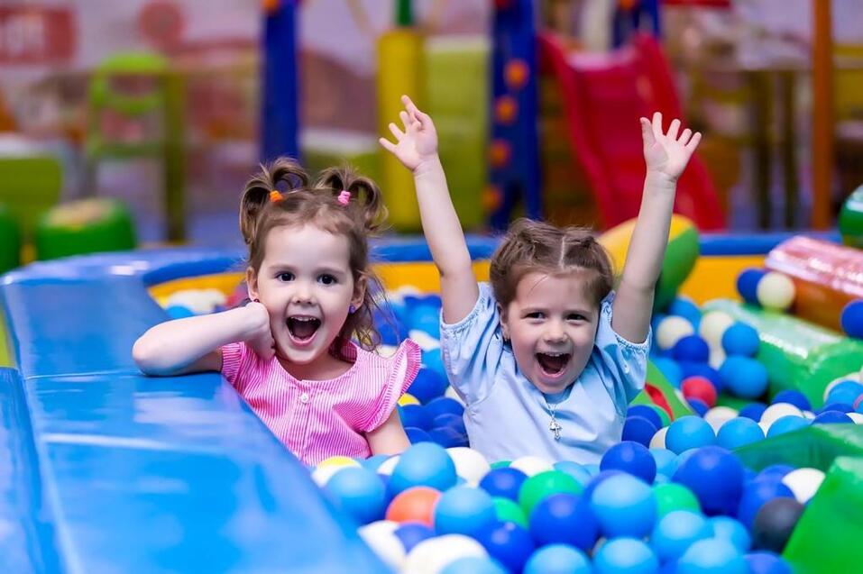 «Веселый Остров» в Новосибирске: где детский праздник становится главным событием 4 «Веселый Остров» в Новосибирске: где детский праздник становится главным событием 4