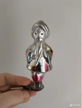 В Челябинске продаются винтажные елочные игрушки: редкие фигурки за тысячи рублей 1 В Челябинске продаются винтажные елочные игрушки: редкие фигурки за тысячи рублей 1