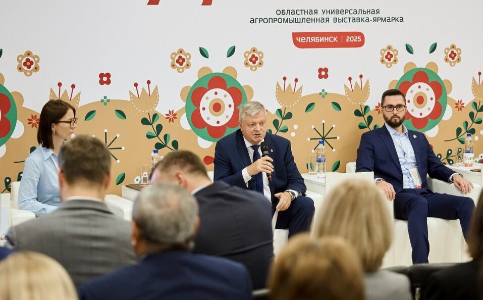 Алексей Кобылин: новые технологии внедряют почти во всех сферах агроотрасли 4 Алексей Кобылин: новые технологии внедряют почти во всех сферах агроотрасли 4