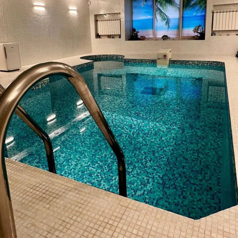 Бассейн, бильярд и пруд с карпами: в Красноярске продается элитный коттедж
2 Бассейн, бильярд и пруд с карпами: в Красноярске продается элитный коттедж
2