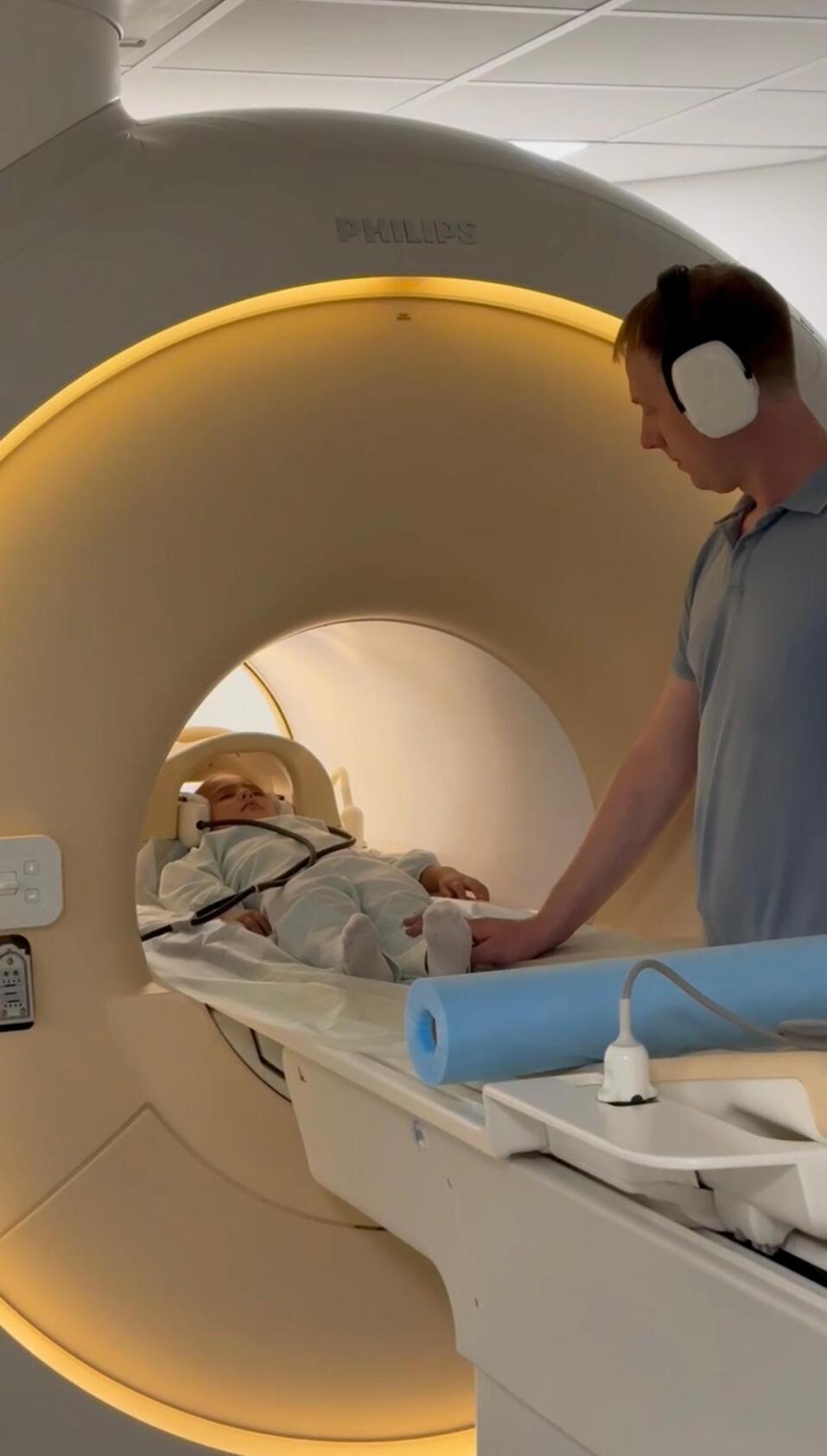 МРТ без слез и наркоза под тихий гул колыбельной томографа 1 МРТ без слез и наркоза под тихий гул колыбельной томографа 1