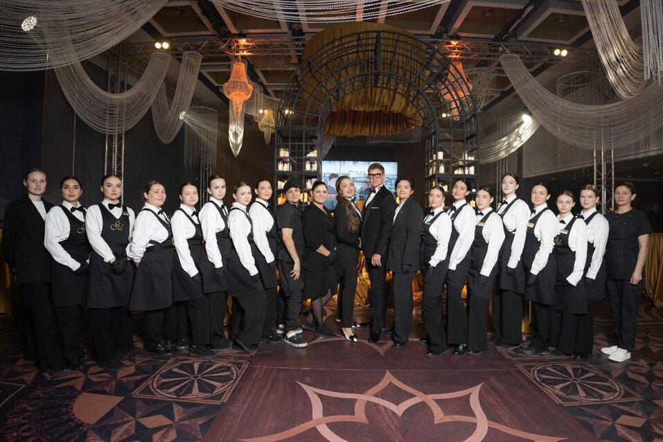 «М-Кейт»: когда кейтеринг становится искусством общения с каждым клиентом
1 «М-Кейт»: когда кейтеринг становится искусством общения с каждым клиентом
1