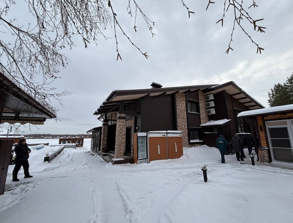 На берегу озера в Челябинской области потребовали снести виллы и бани парк-отеля 2 На берегу озера в Челябинской области потребовали снести виллы и бани парк-отеля 2